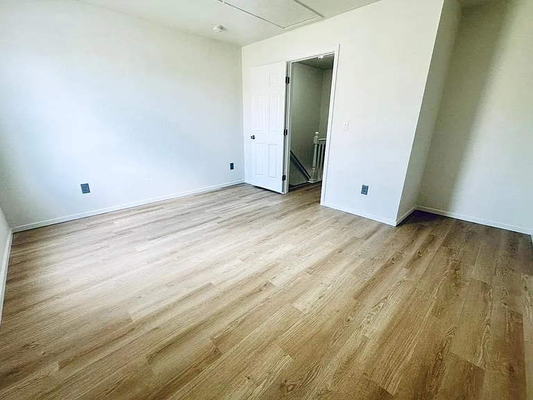 10823 Summerset Way — Photo 8