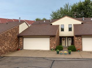 2835 26th St NW, Rochester, MN 55901