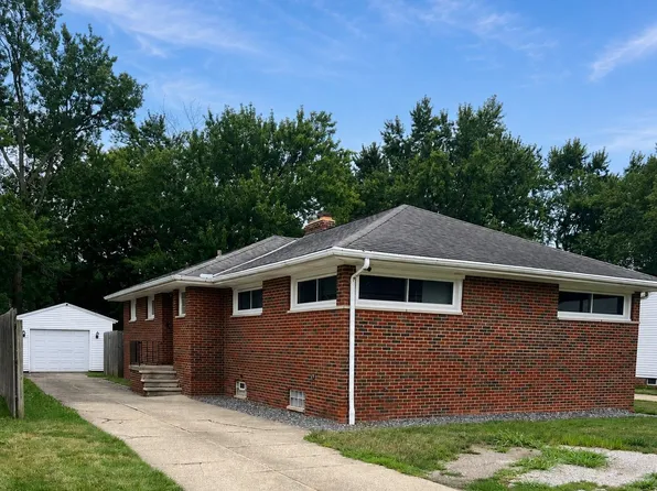 24989 Hall Dr, Westlake, OH 44145