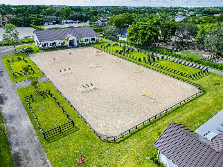 2889 Appaloosa Trl — Photo 31