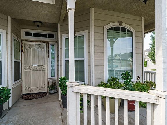 4th image of 6527 E Montecito Ave