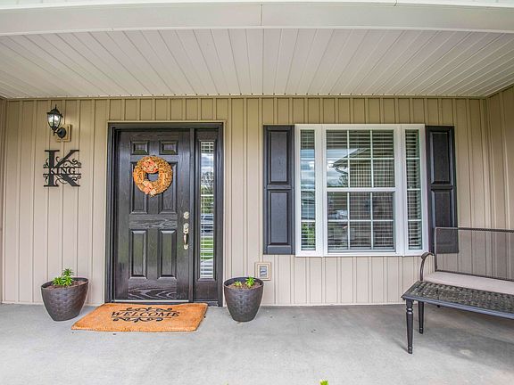 4th image of 735 Boone Dr