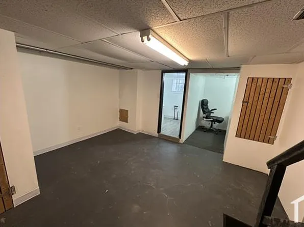 241 W Champlost St #1, Philadelphia, PA 19120