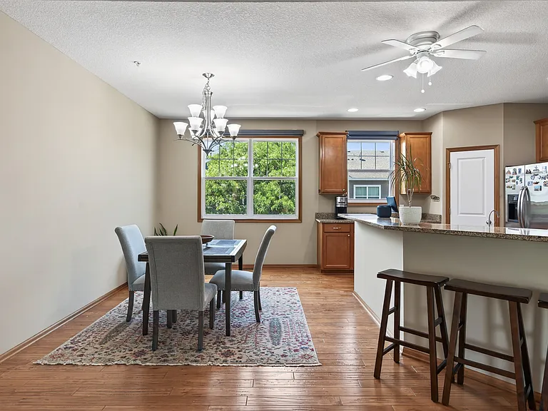 1806 Colonial Ln #4 — Photo 12
