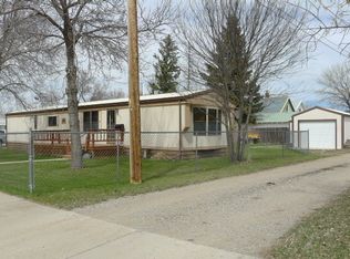 823 4th Ave N, Lewistown, MT 59457