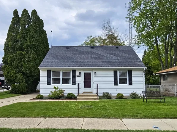 2726 84th STREET, Kenosha, WI 53143