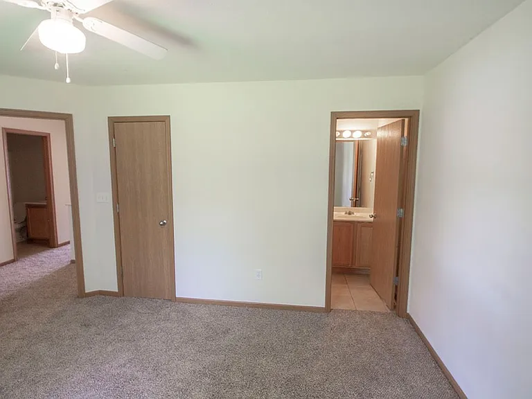 1529 Bodie Dr — Photo 9