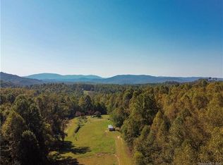 71 Starview Ln, Hendersonville, NC 28739
