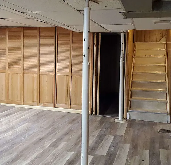 432 W Stewart St — Photo 14