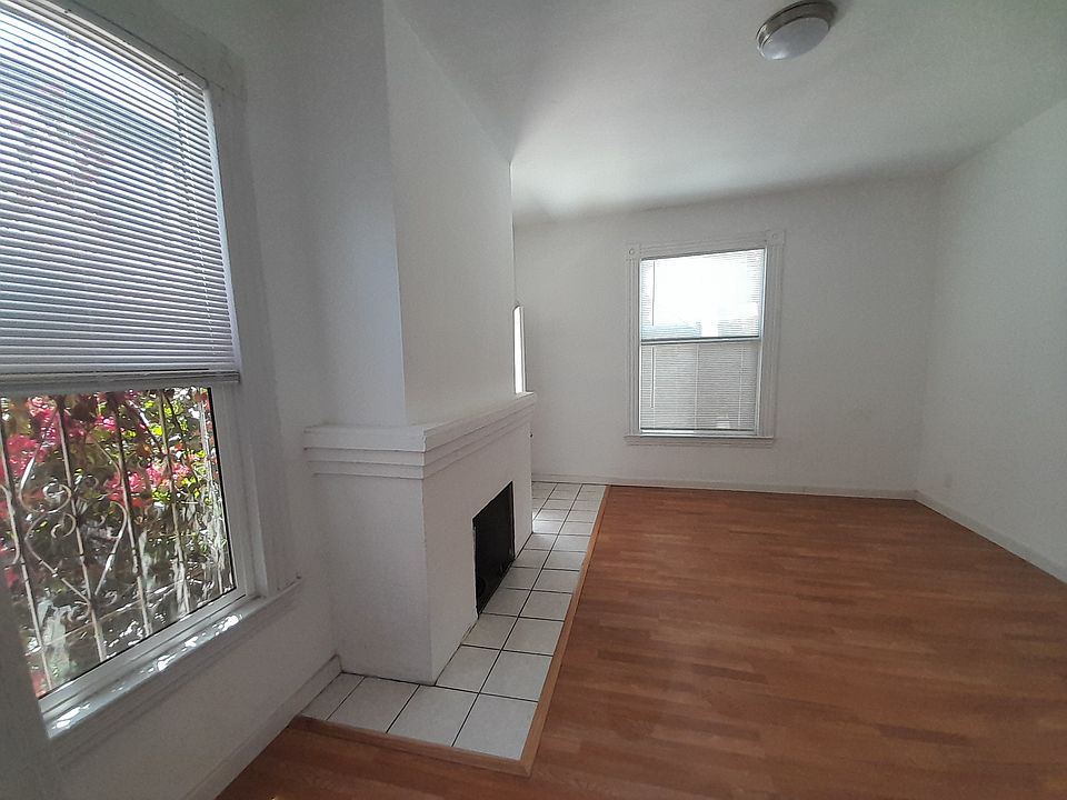 1st image of 2644 Orchard Ave