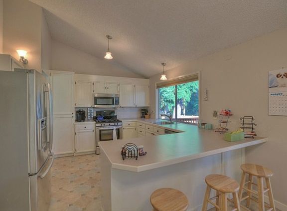 4th image of 1120 S 299th Pl