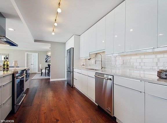5th image of 505 N Lake Shore Dr #5804-05