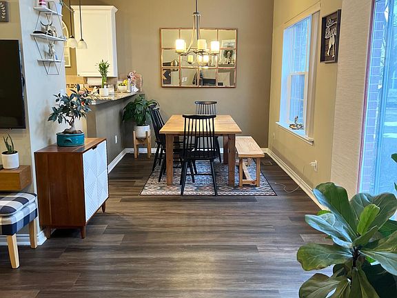 5th image of 1835 Maple Park Dr W