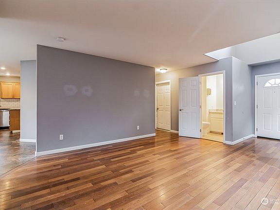 3rd image of 6219 119th Street E