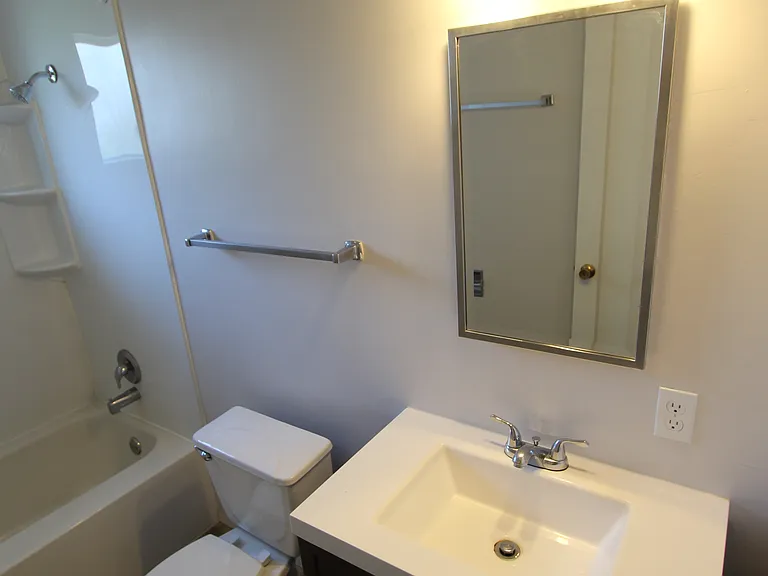 1832 S 1800 E — Photo 7