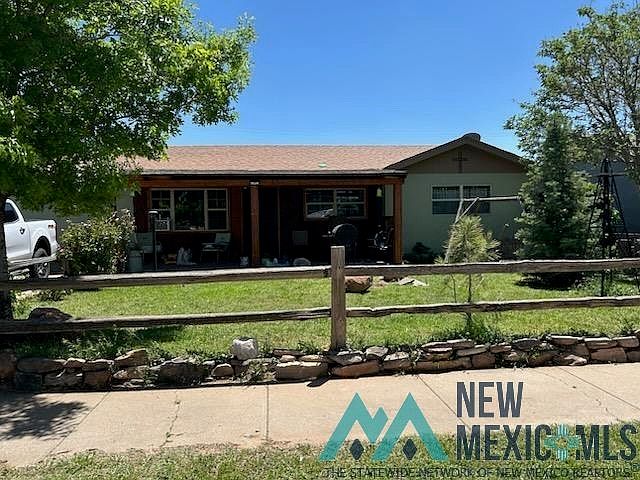 1st image of 129 Circle Dr