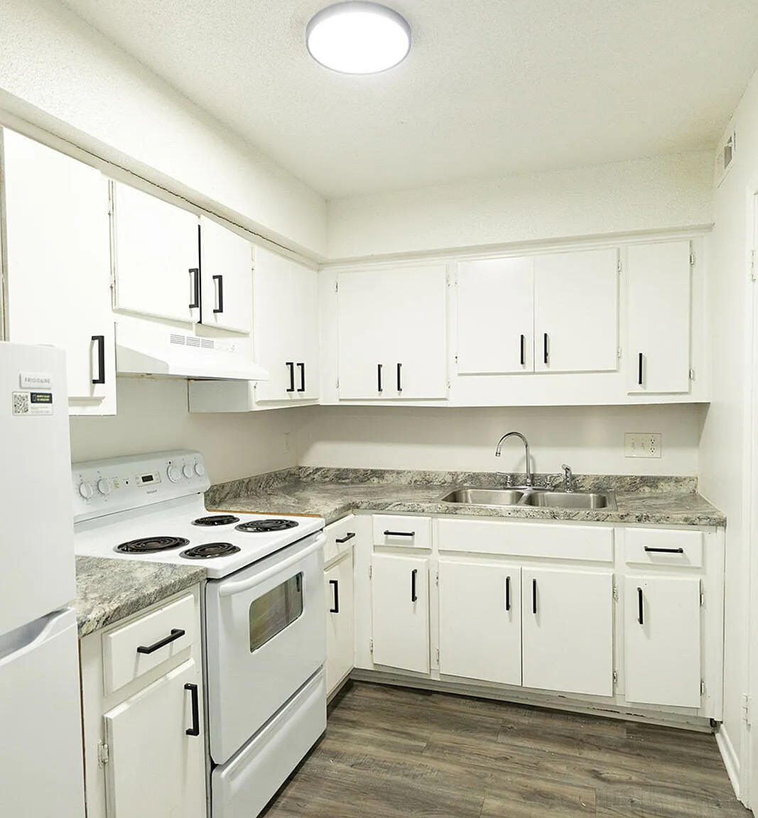 Fairhill Apartments — Photo 3