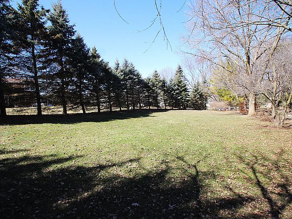 3rd image of 3008 E View Ct