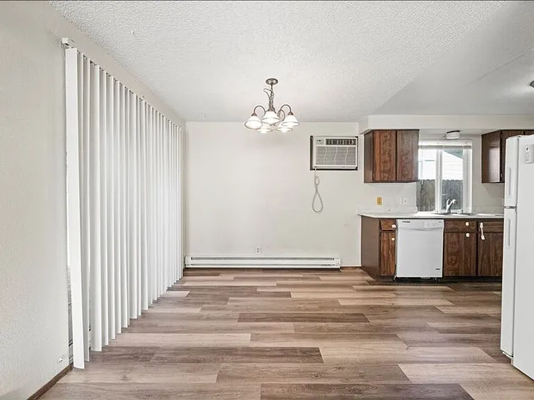3276 W 9th Ct — Photo 6