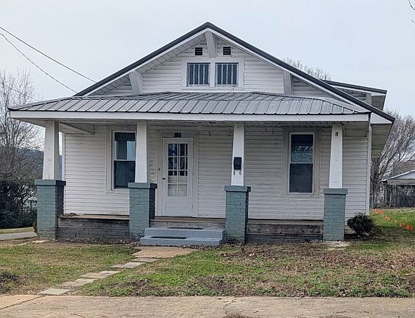 1st image of 614 Fairview Ave