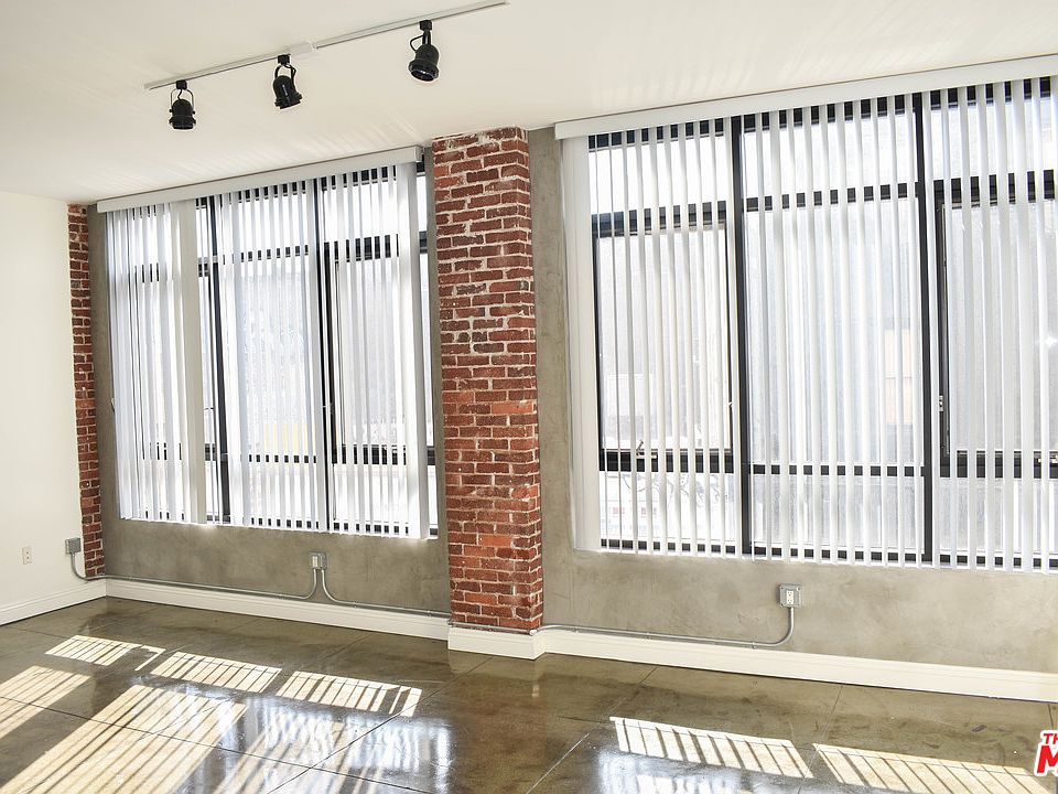 1st image of 117 Winston St APT 202