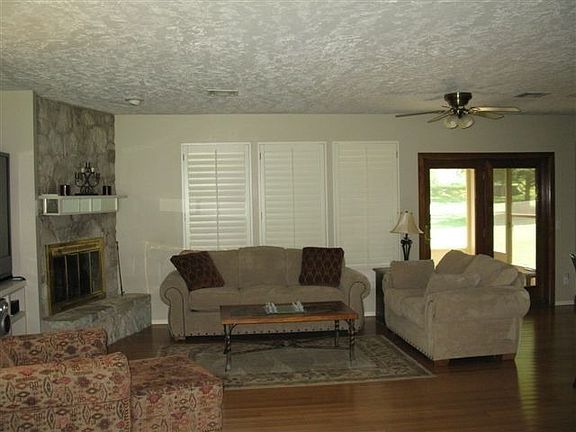 4th image of 5303 W 8th Ave