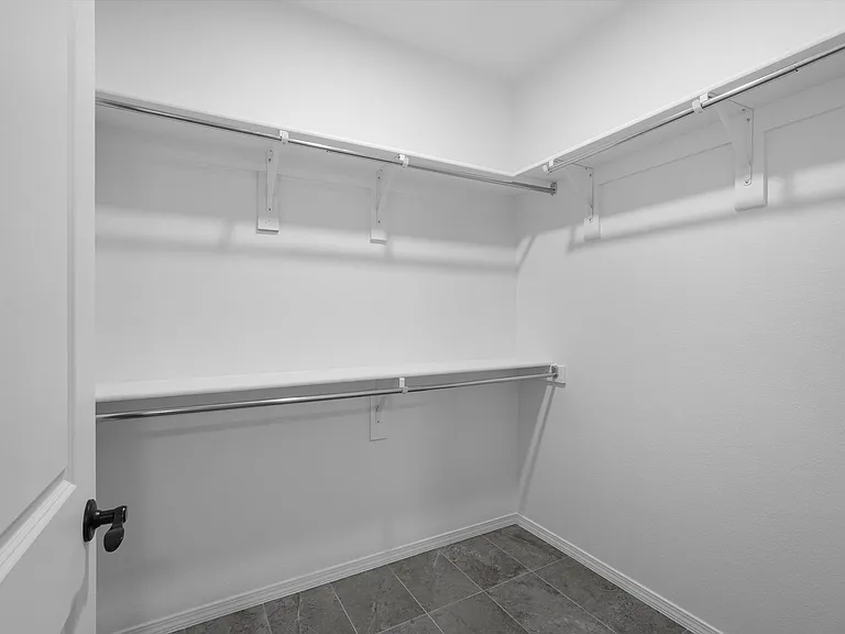 4017 Silver Springs Rd NE — Photo 17