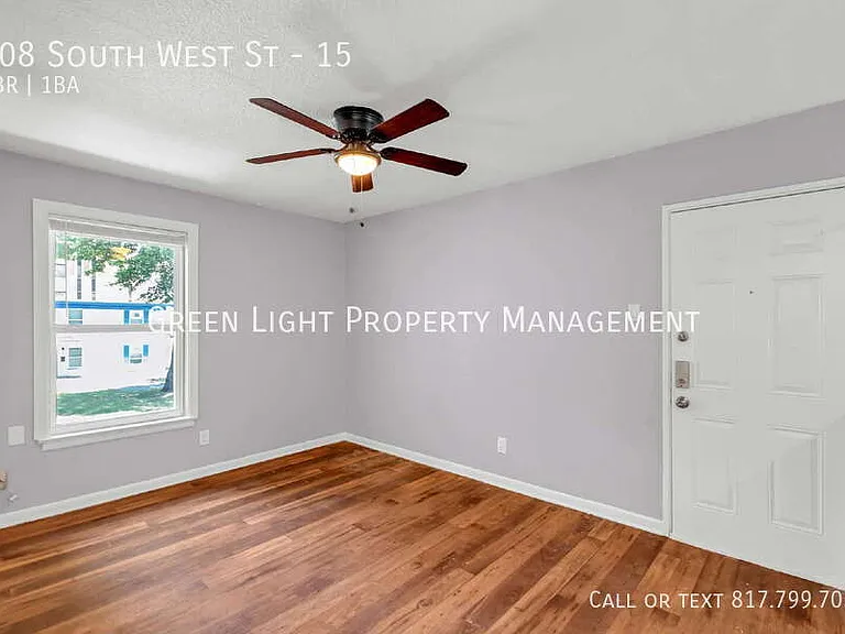 308 S West St #15 — Photo 5