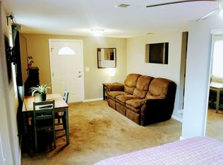 631 Travelodge Dr STUDIO B, El Cajon, CA 92020