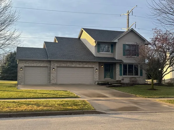 1122 Yorkshire Dr S, Sycamore, IL 60178