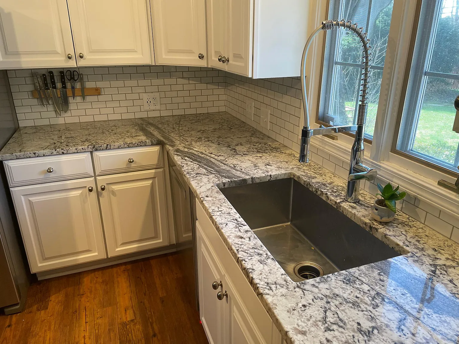 3 bed, 3.5 bath, 1912 sqft, $2,100 — Photo 4