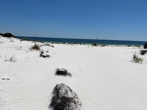 5th image of 760 Gulf Shore Dr