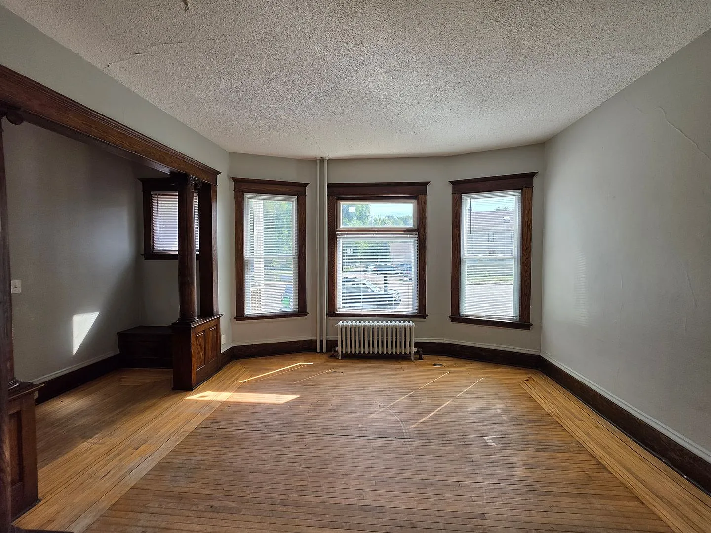 1414 Golden Valley Rd — Photo 4