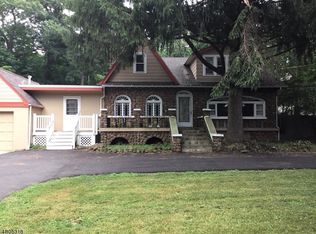 14A Hillcrest Rd, Warren, NJ 07059