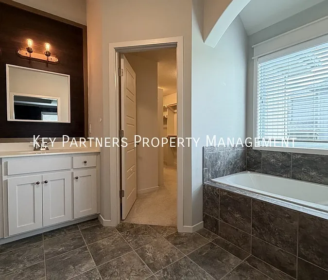 23402 W 52nd Ter — Photo 20