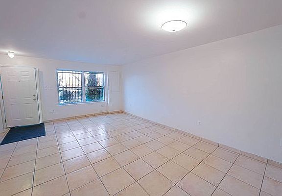 5th image of 650 E 156th St #1