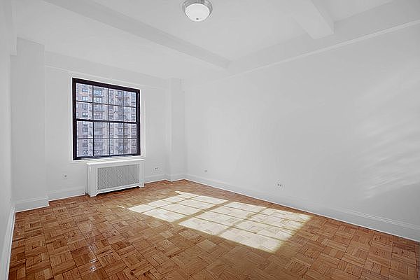 1st image of 160 W 71st St APT 18M