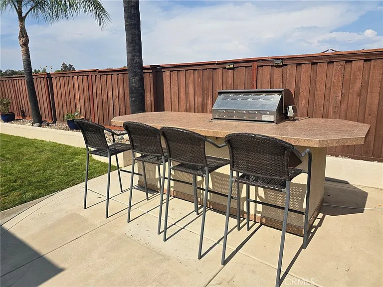 43160 Volterra St — Photo 32