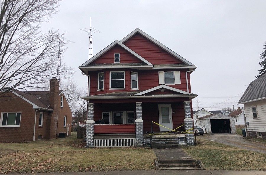 1st image of 475 W Oregon Ave