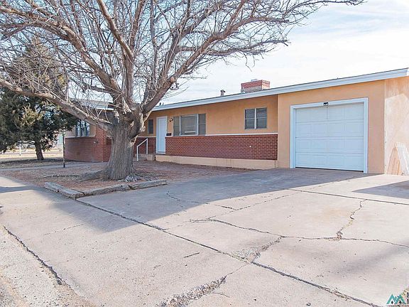 3rd image of 325 W Yucca Ave