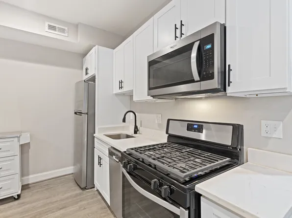 2268 Druid Park Dr Unit 1, Baltimore, MD 21211