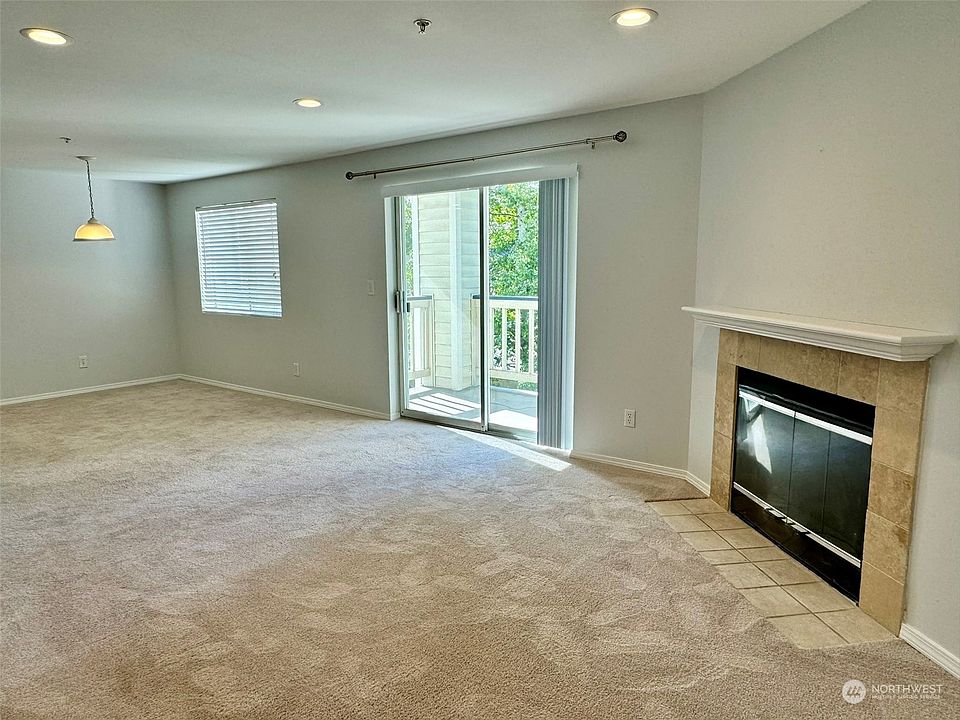 Nautica By The Lake Condominium 5000 Lake Washington Blvd NE Renton