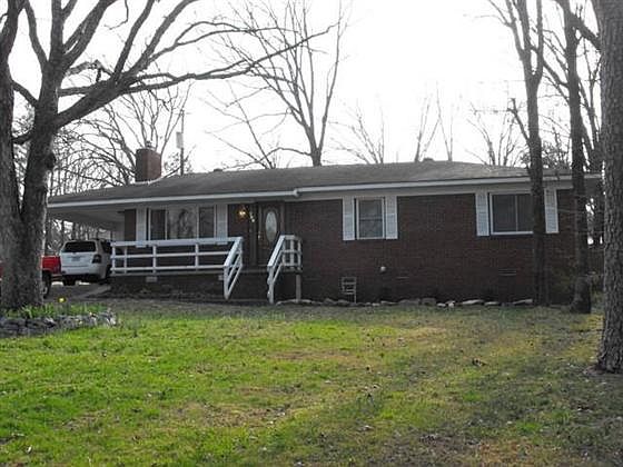 1st image of 705 Josephine Dr