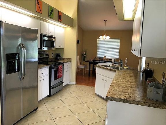 4th image of 5916 Hillside Heights Dr