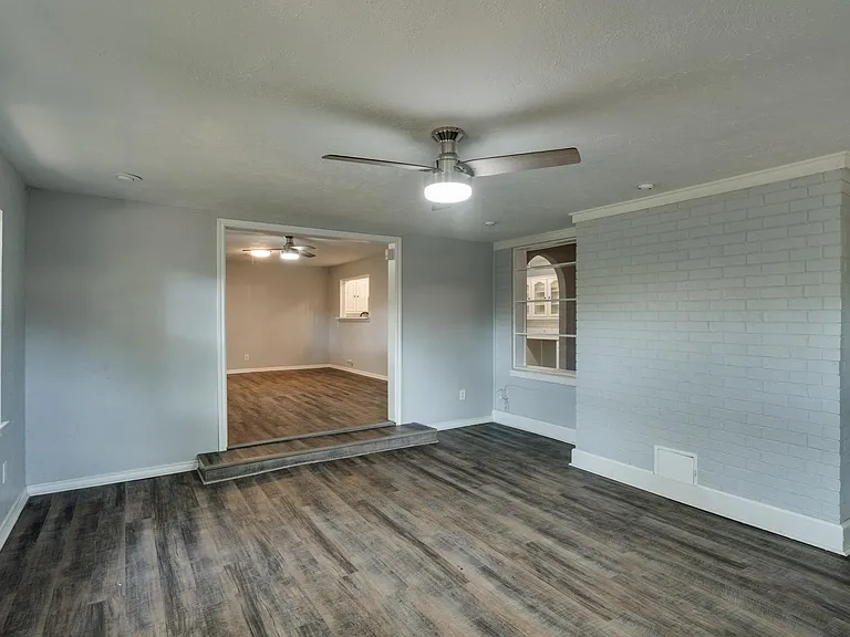 3510 Kent Ln — Photo 25
