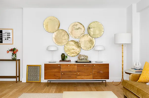 Sold by Compass | media 17