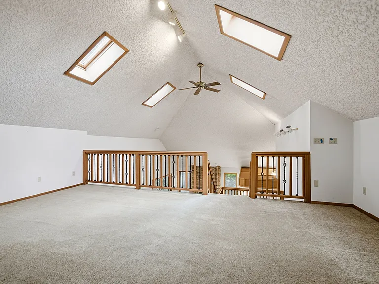 11306 SE 19th St — Photo 22