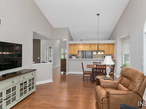 5th image of 2457 Highridge Ln SE #8