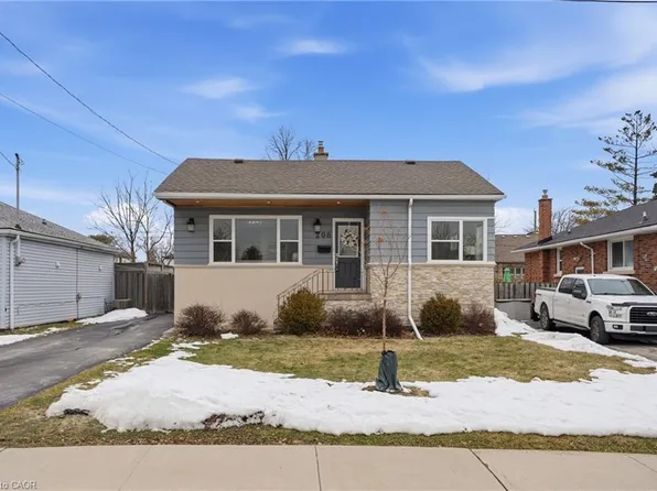 208 E 44th St, Hamilton, ON L8T 3H6