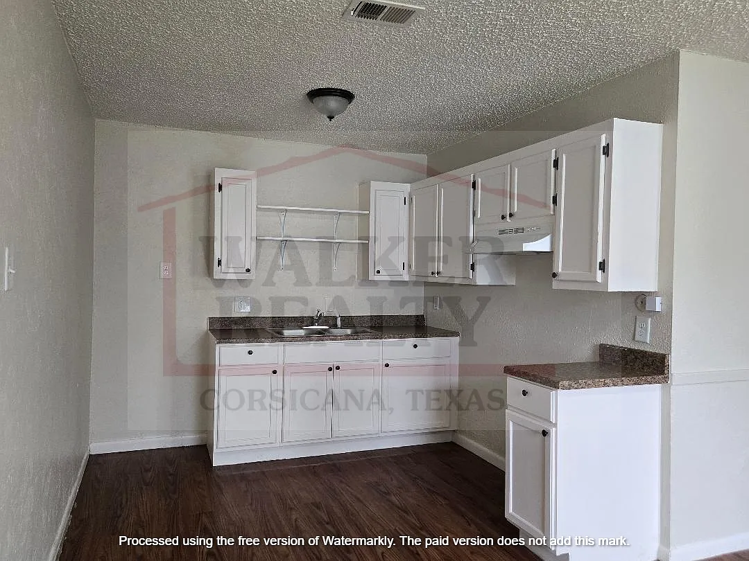 2 bed, 600 sqft, $825 — Photo 2